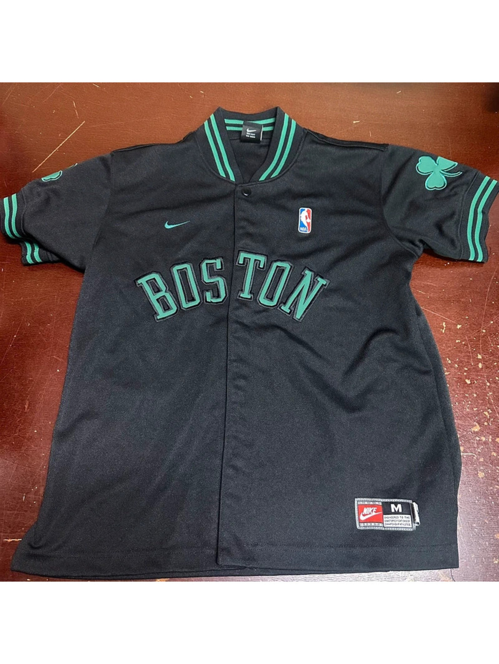 Nike Boston Celtics, black green, warm-up jersey shirt, medium.